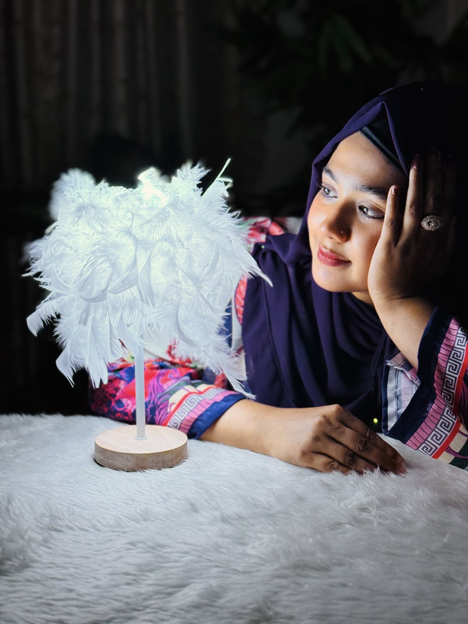 Modern Table Lamp LED Three Colors Light Desk Living Room Bedroom Luxury Feather Lamp